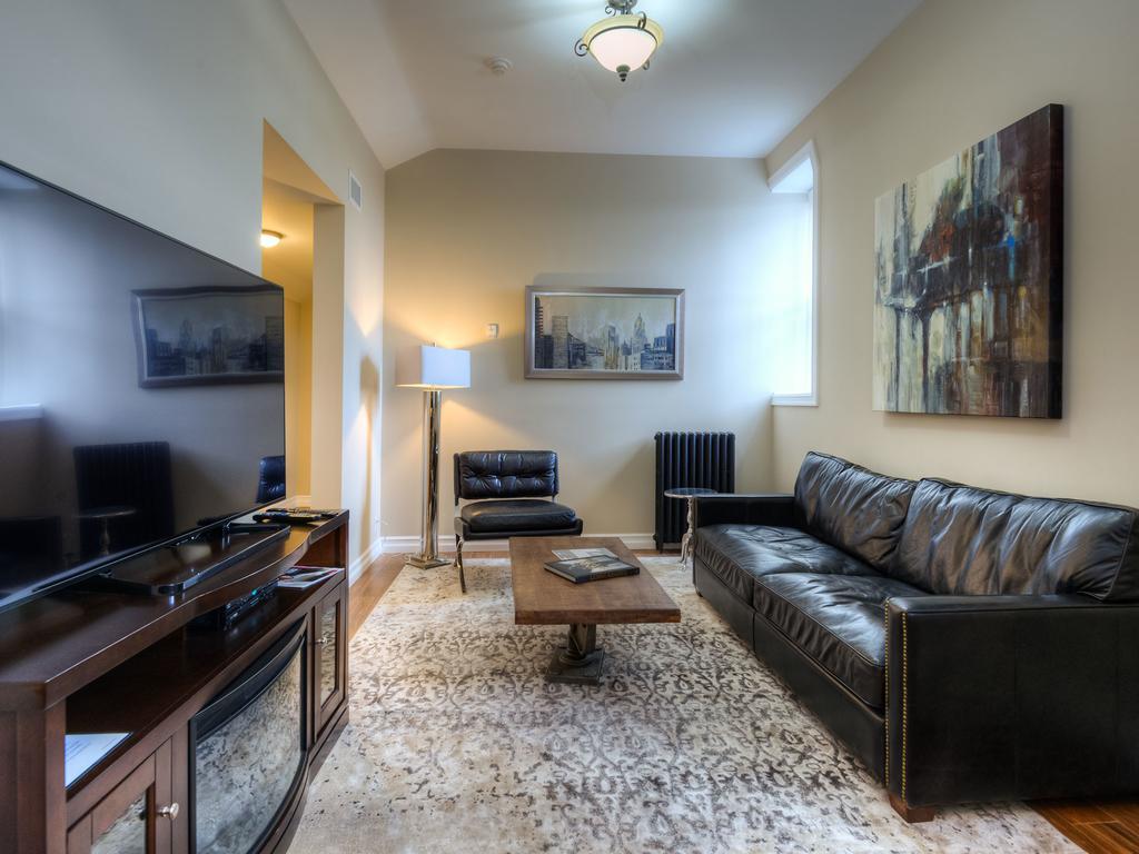 Western Hotel & Executive Suites Guelph Esterno foto
