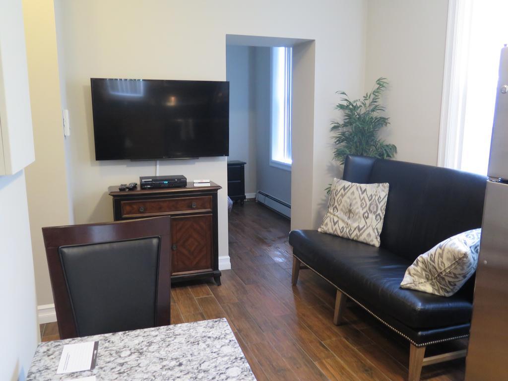 Western Hotel & Executive Suites Guelph Esterno foto
