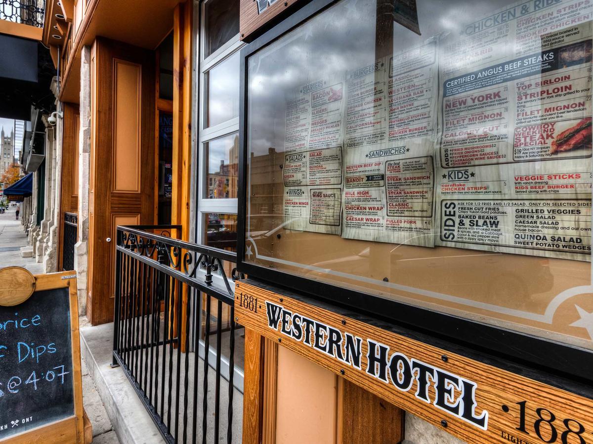 Western Hotel & Executive Suites Guelph Esterno foto