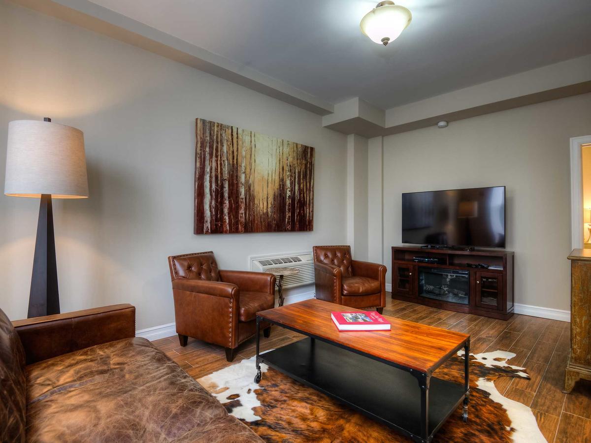 Western Hotel & Executive Suites Guelph Esterno foto