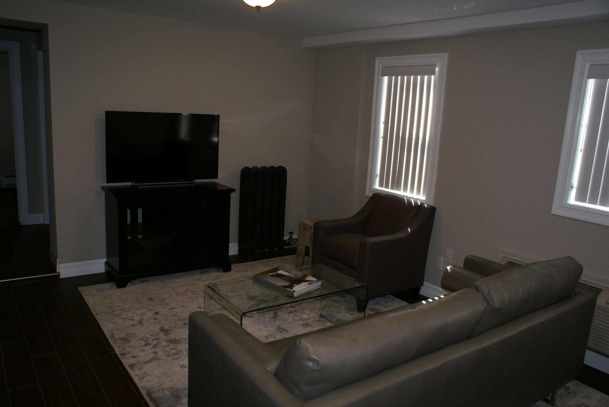 Western Hotel & Executive Suites Guelph Esterno foto