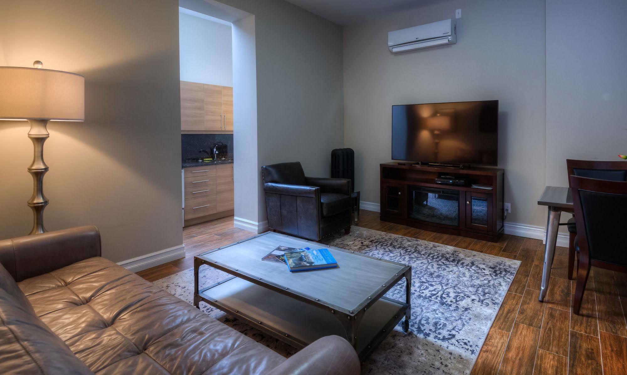 Western Hotel & Executive Suites Guelph Esterno foto